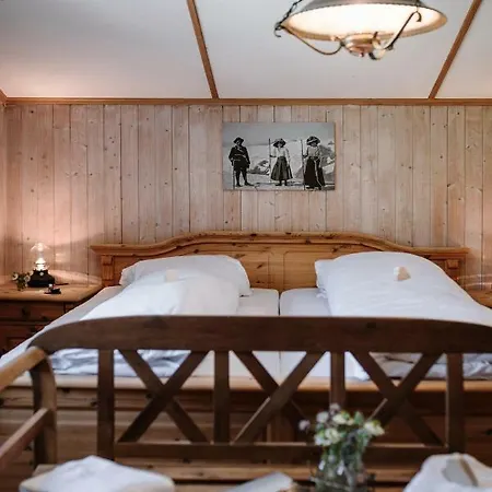 فندق مبيت وإفطار Wildstrubel